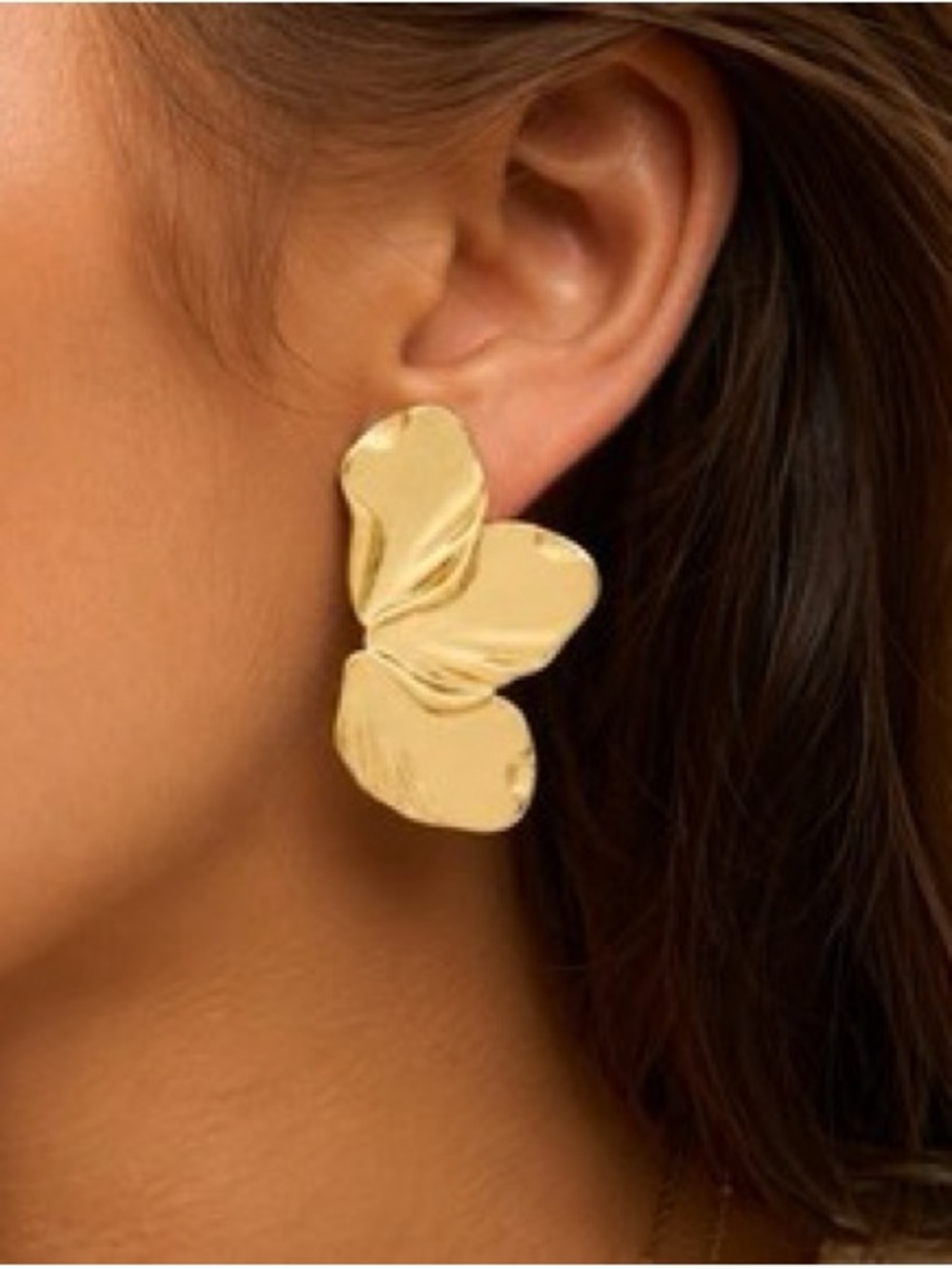Shashi X Revolve Sophia Earrings in Gold-New in packaging
